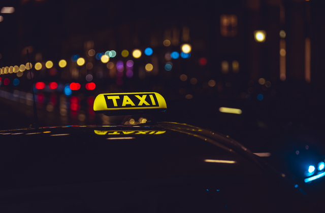 Taxi 24/24 Paris : Disponible en tout temps pour répondre à vos besoins de déplacement !